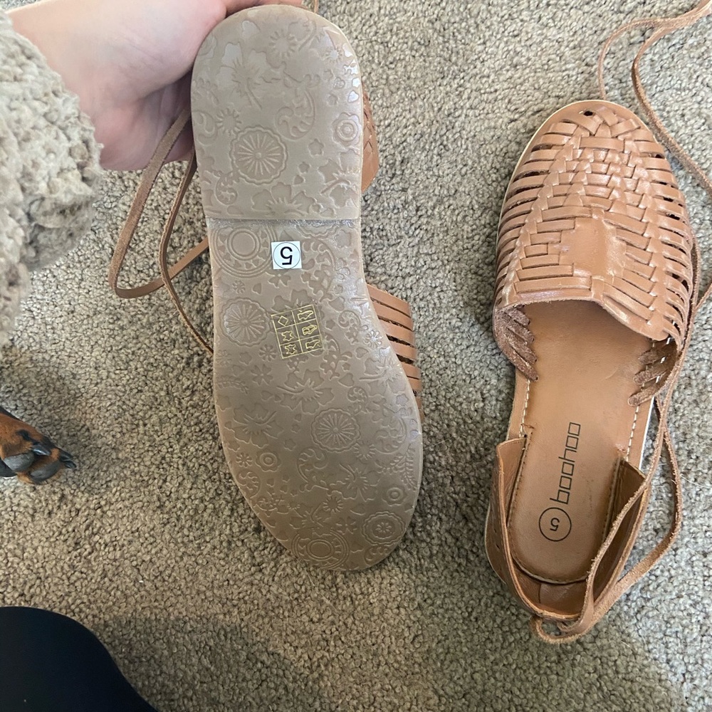 Sandals - Picture 3 of 7